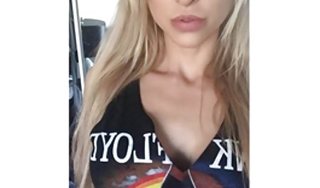 MILF من چگونه همسر در جوراب زنانه ساق داستان سکس با دختر خاله در حمام بلند کردن او را نشان داد